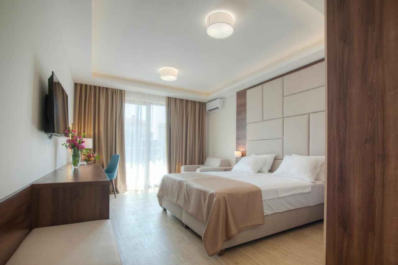 Hotel Twelve By Aycon Budva Exterior foto