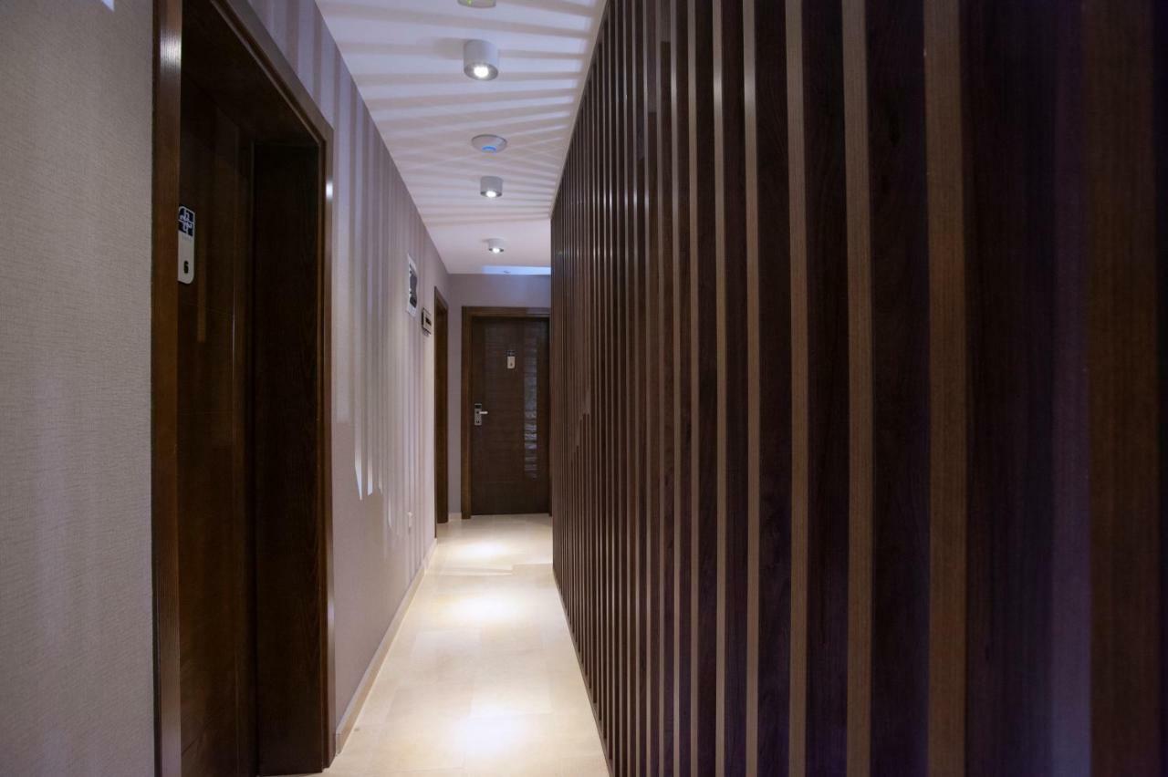 Hotel Twelve By Aycon Budva Exterior foto
