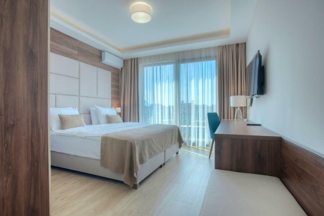 Hotel Twelve By Aycon Budva Exterior foto