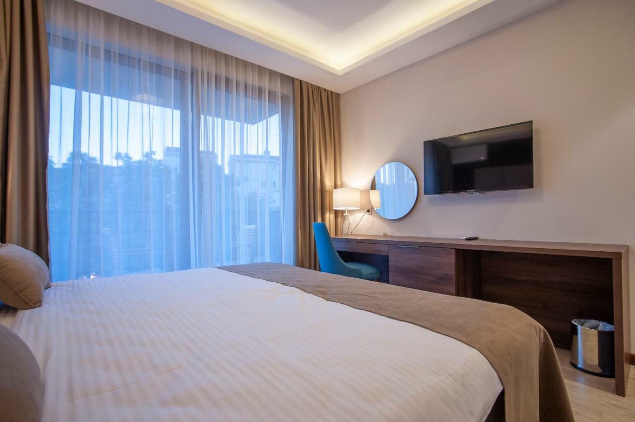 Hotel Twelve By Aycon Budva Exterior foto